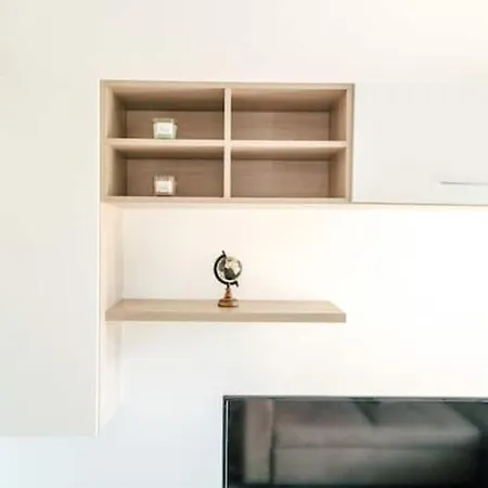 Apartment In Centro Con Box Auto Colico